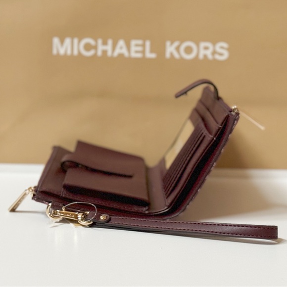 Michael Kors Jet Set Travel Large Double Zip Wallet Graphic Logo Oxblood  Multi - Picture 4 of 10